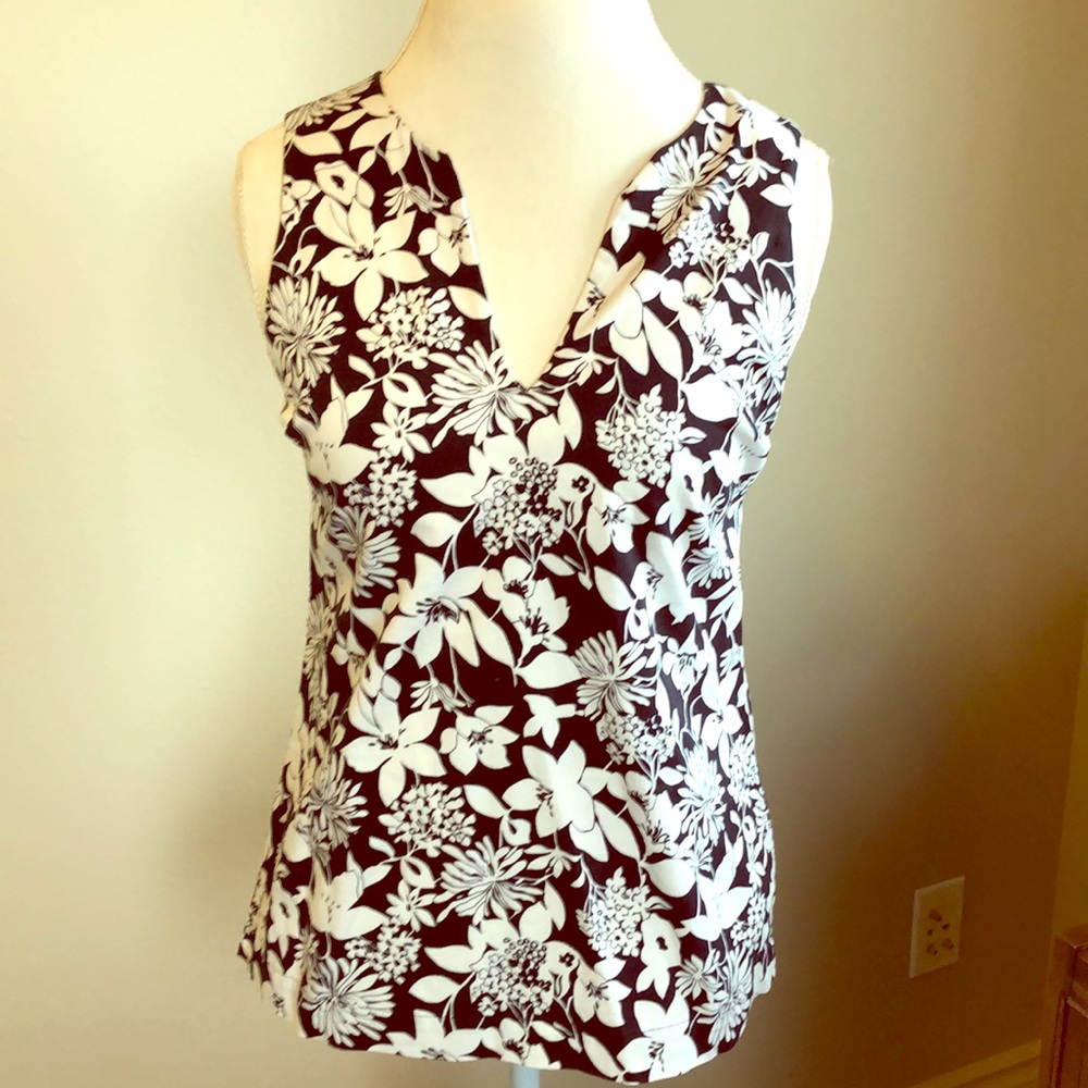 Black & White Sleeveless Top
